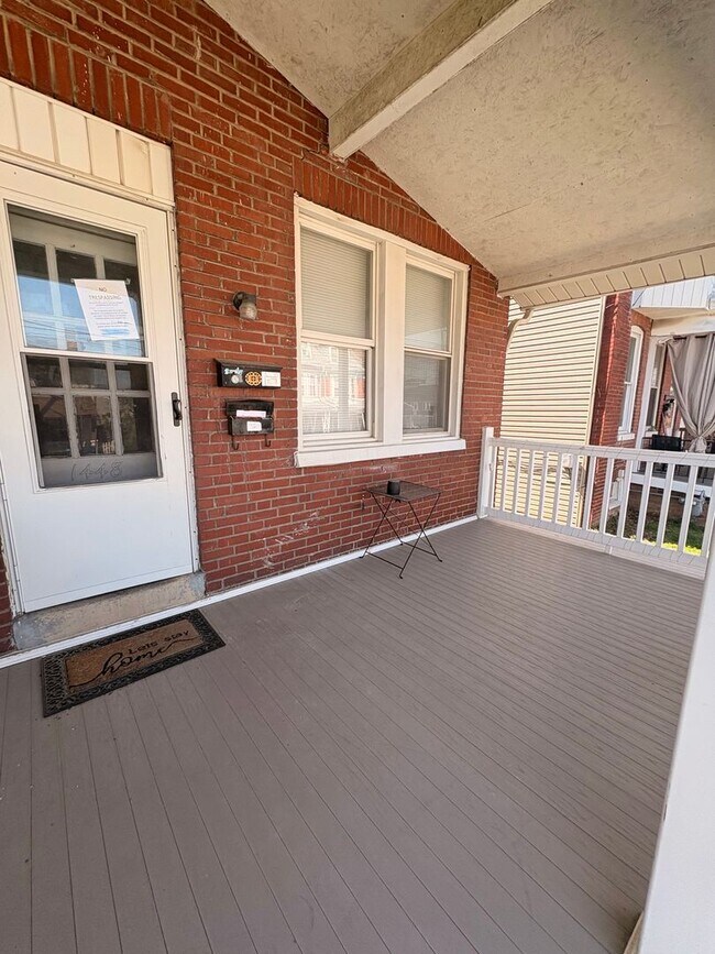 Foto del edificio - 1 Bedroom Apt in West York!