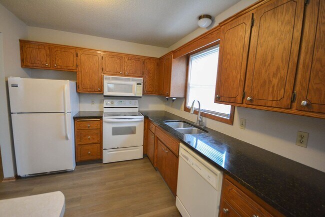 Foto del edificio - Newly updated 2br upstairs condo in excellent NW location!