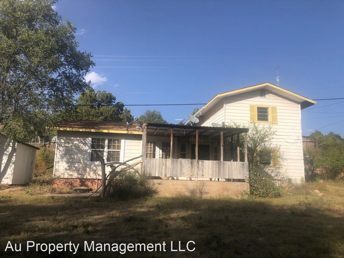 Primary Photo - 2 br, 1 bath House - 104 ONWETSIA RD