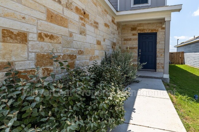 Building Photo - 238 Jaycen Ln