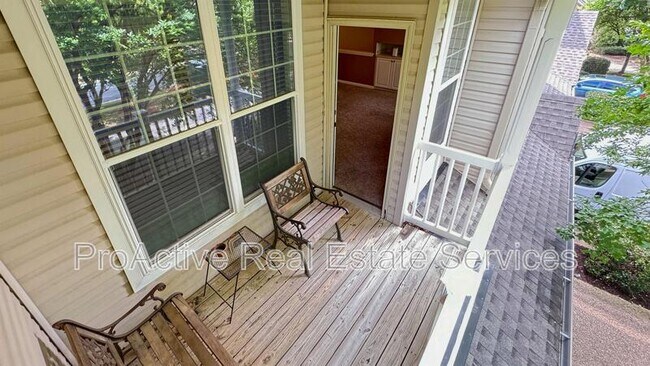 Foto del edificio - 1034 Grand Oak Ln