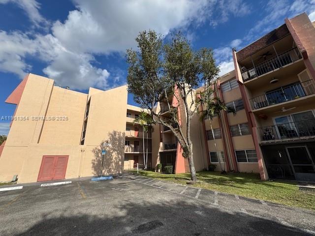 Building Photo - 13701 Kendale Lakes Cir