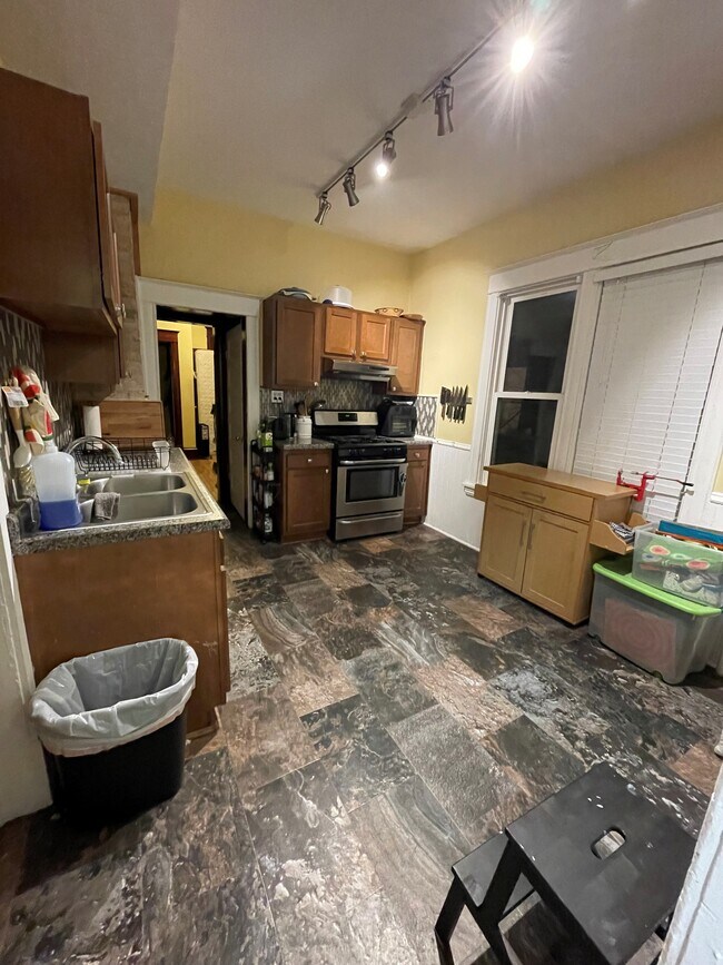 Foto del edificio - 1078 16th Ave SE