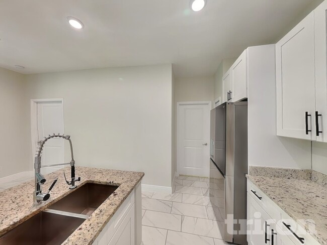 Foto del edificio - 1297 13th St