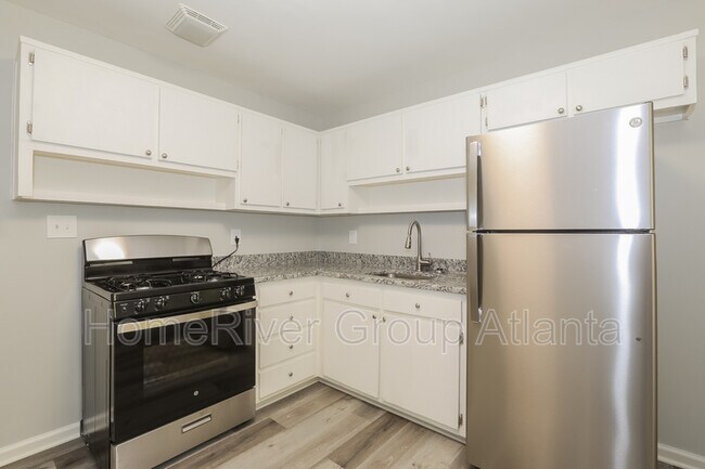 Foto del edificio - 8317 Kendrick Rd