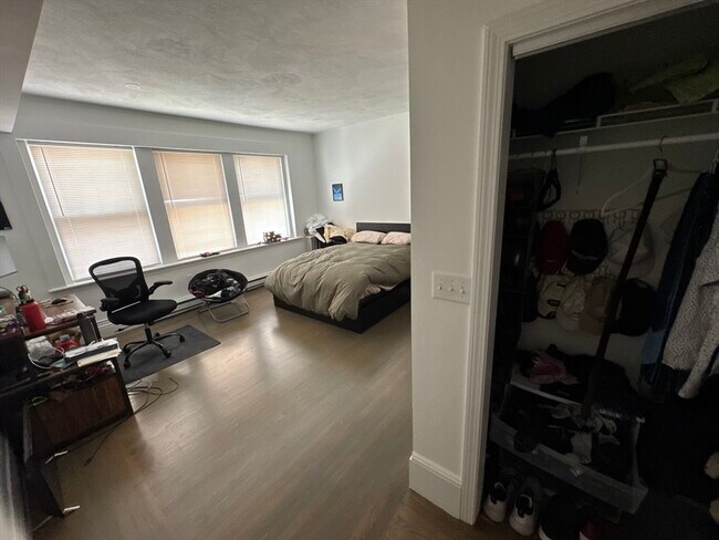 Foto del edificio - 1414 Beacon St