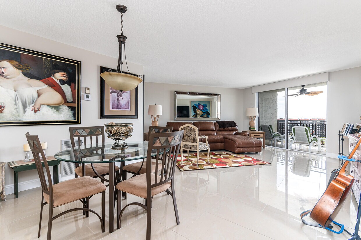Foto principal - 3912 S Ocean Blvd