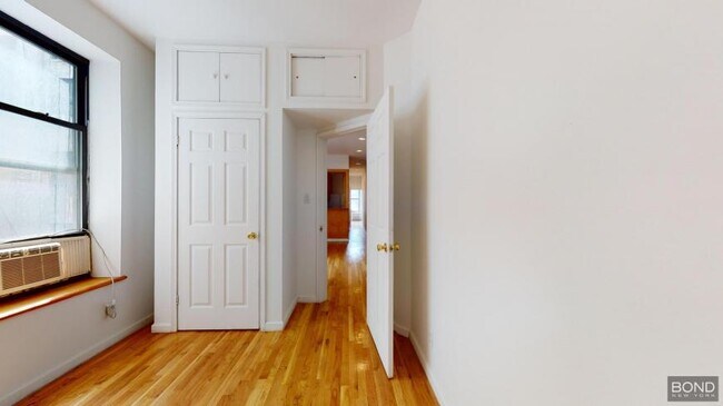 Building Photo - 2 bedroom in Manhattan NY 10003