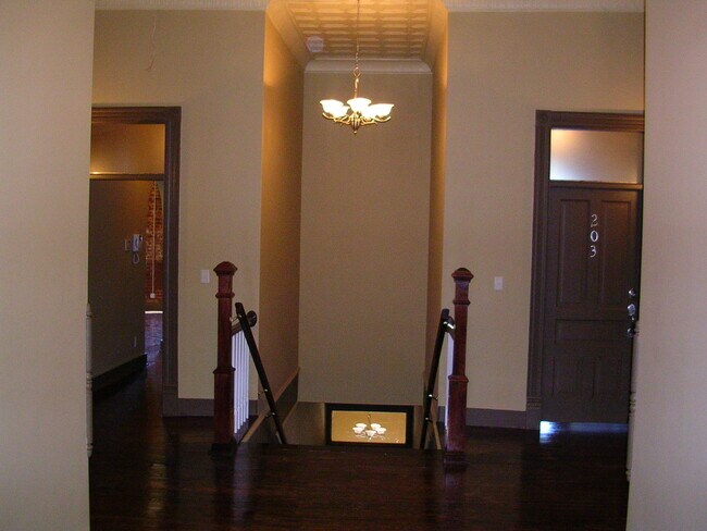 Foto del edificio - 1917 Cogswell Ave