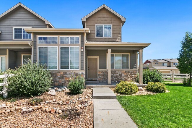 Building Photo - 3 Bedroom, 4 Bathroom, 2-Car Garage in Rigden Farms