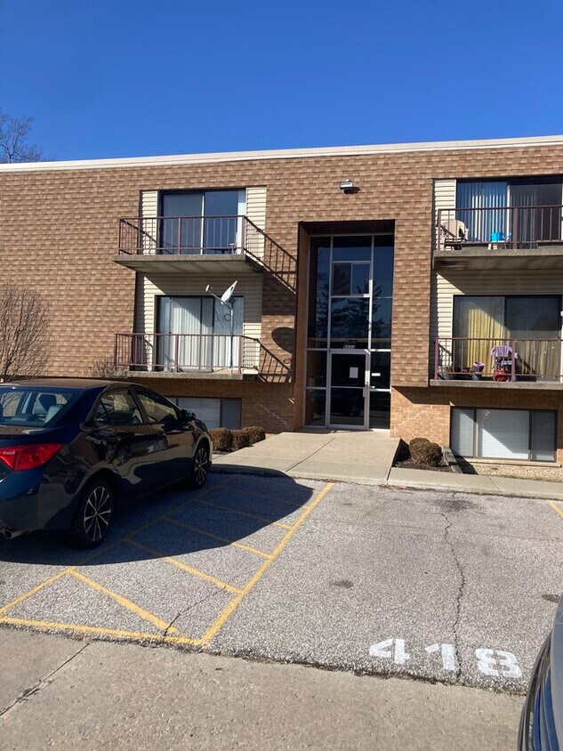 6602 Hearne Rd Unit 37, Cincinnati, OH 45248 Condo for Rent in