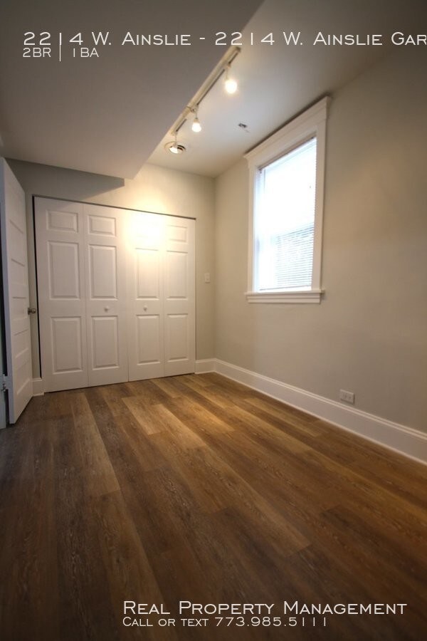 Building Photo - Lincoln Square 2 bedroom 1 bath gut rehab!