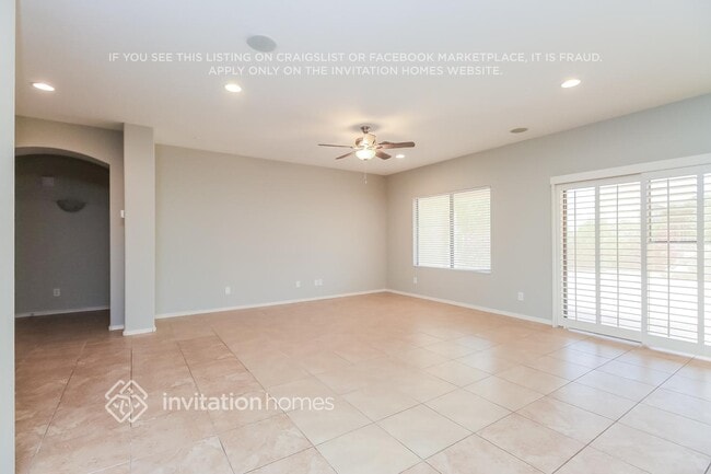 Building Photo - 4657 E Odessa Dr