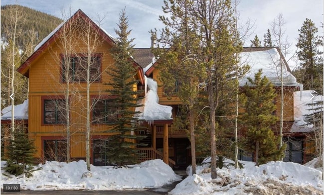 Building Photo - 42 Trappers Crossing Trl