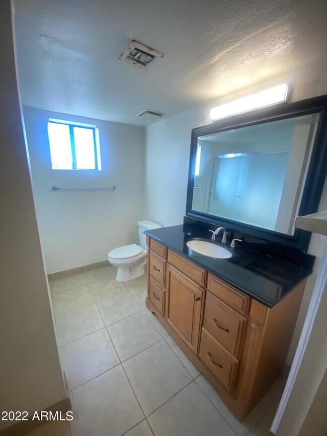 Foto del edificio - 7775 N 19th Dr