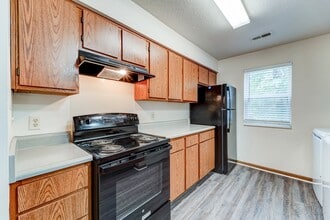 Building Photo - The Residences at Belleville Park