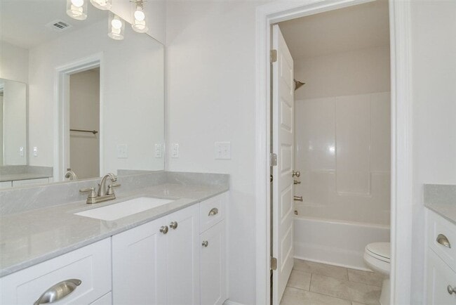 Building Photo - 5121 Huntley Trl