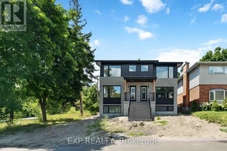 Building Photo - 844 Connaught Ave