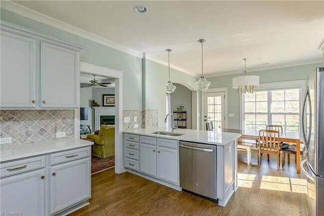 Foto del edificio - Executive home in popular Lewisville