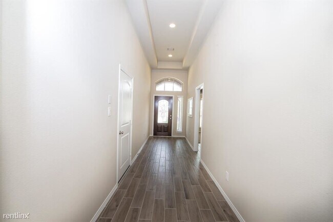 Foto del edificio - 4 br, 2.5 bath House - 29011 Crystal Rose Ln