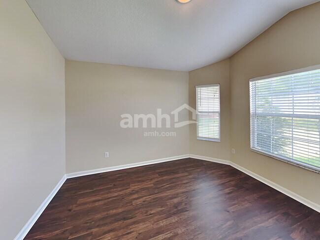 Foto del edificio - 3206 Chantilly Ct