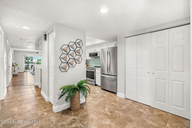 Foto del edificio - 3165 N Atlantic Ave