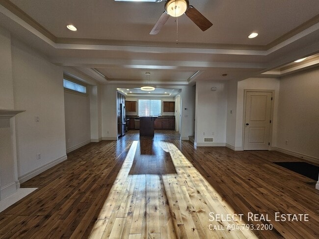 Photo du bâtiment - 5949 Officers Row