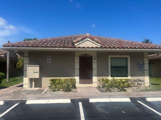 Photo - 1045 Villas LLC (1035 NE 10th Ave) Apartment