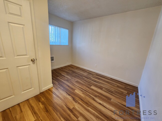Foto del edificio - 7119 N Fessenden St