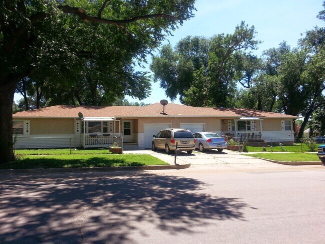 Building Photo - 403 N 17th St