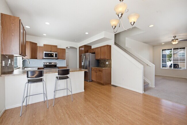 Foto del edificio - "Charming 3-Bedroom Home with 2.5 Baths on Kirk Street – 1744 sq ft of Comfort in Denver!"