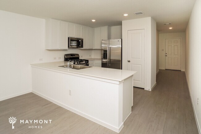 Building Photo - 550 Layne Overlook