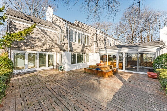 Foto del edificio - 803 Barberry Ln