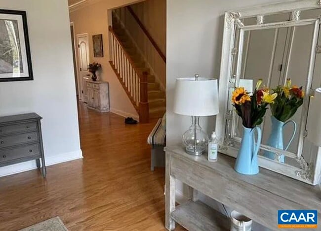 Foto del edificio - 341 Claibourne Rd