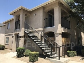 Building Photo - 2827 N Zachary St
