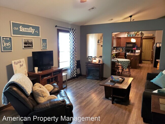 Building Photo - 4 br, 2 bath House - 530 Fremont St.