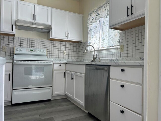 Foto del edificio - 12500 Brookglade Cir