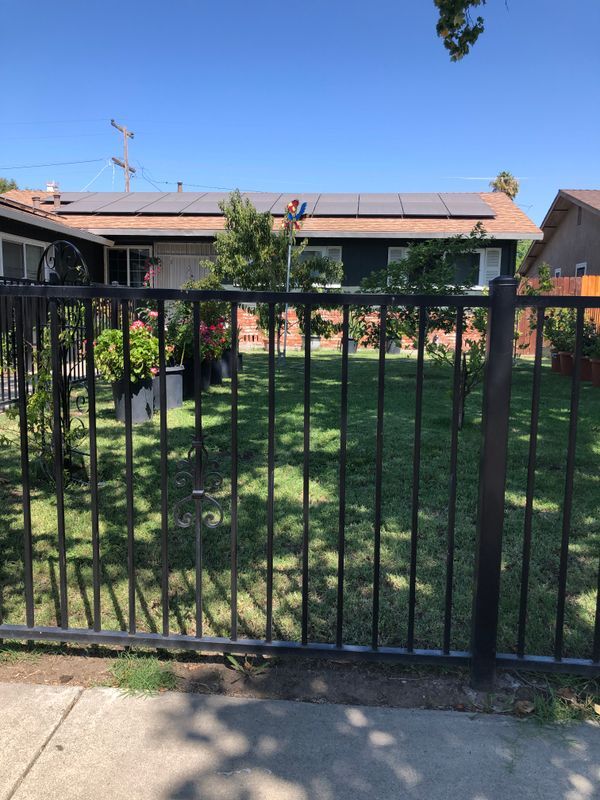 Foto del edificio - 249 E Los Felis Ave
