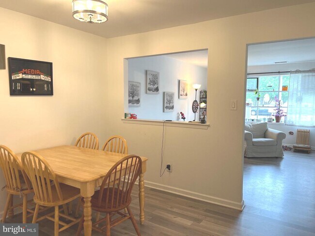 Building Photo - 2053 Jason Dr