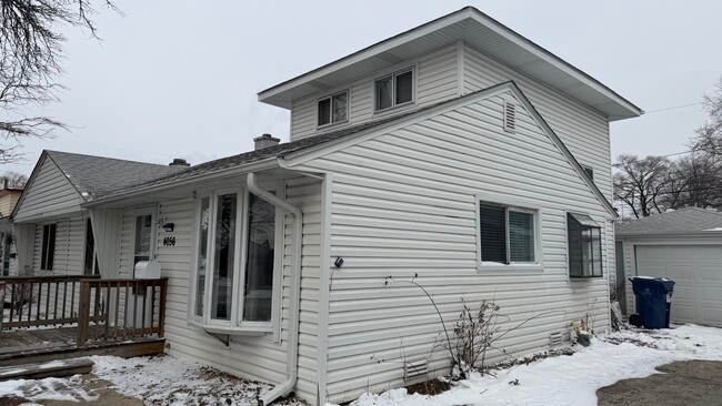 Building Photo - 4056 W 89th Pl