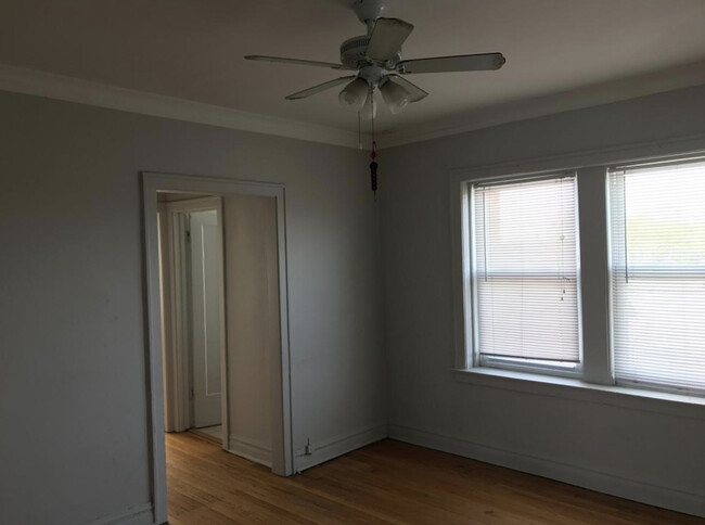 Building Photo - 3080 N Elston Ave