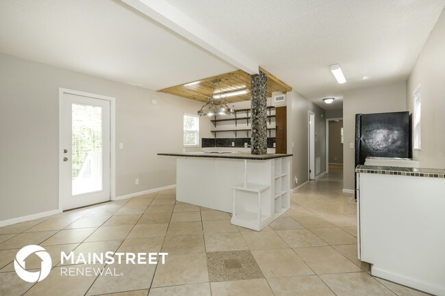 Building Photo - 4804 Ducheneau Dr