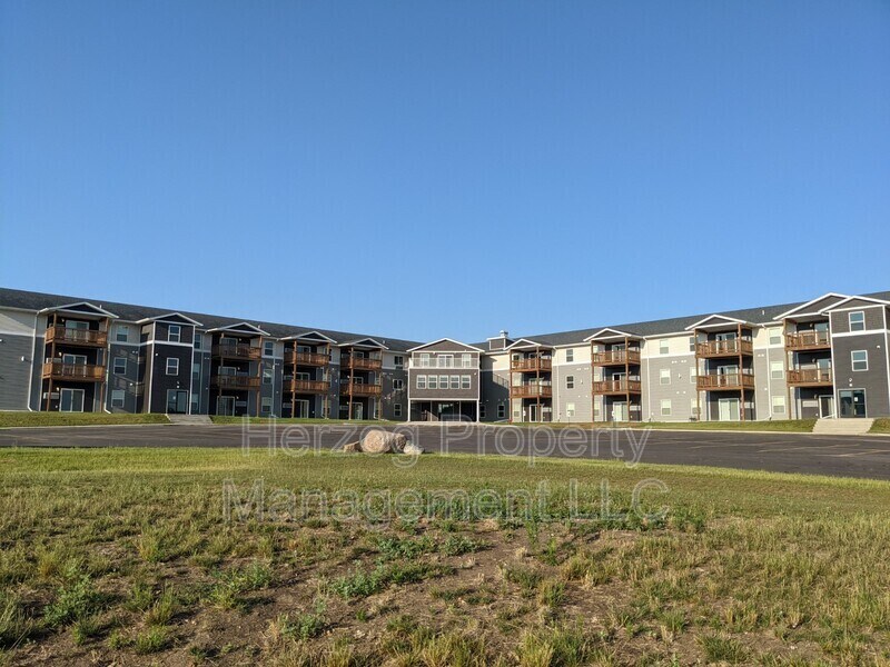 1011 30th St NW Unit Apt. 212, Willmar, MN 56201 Condo for Rent in