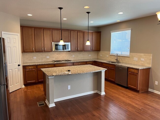 Foto del edificio - Spacious Corner-Lot Gem in South Denver Metro