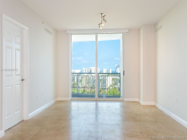 Foto del edificio - DUO CONDO
