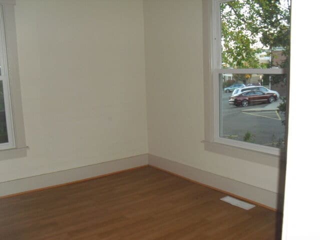 Building Photo - 133 N Mantua St