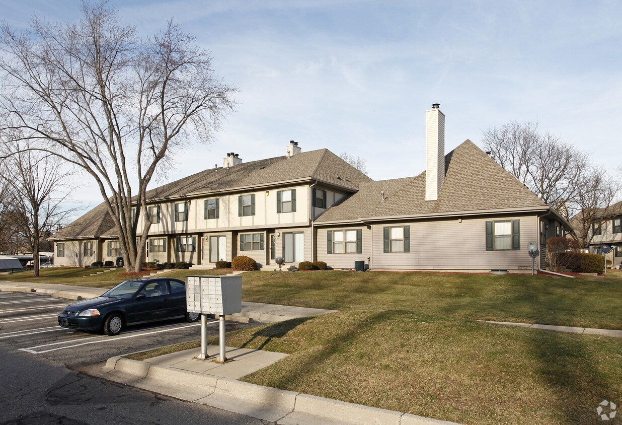 Foto del edificio - Autumn Ridge Condos