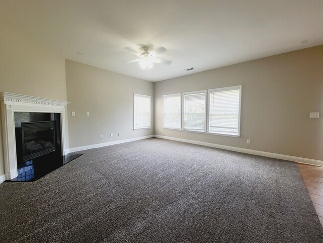 Building Photo - 7006 Evanton Loch Rd