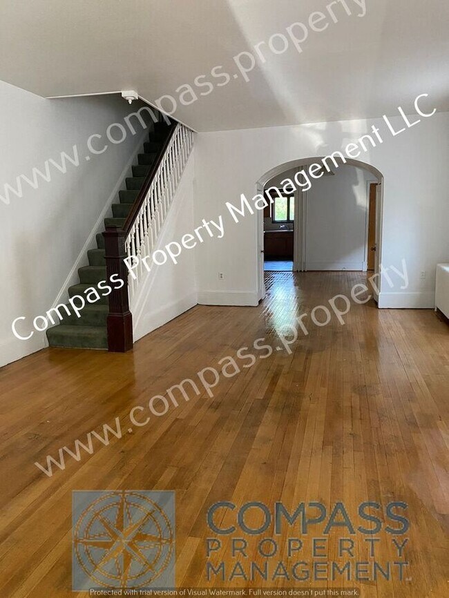 Foto del edificio - $1195 - 1+ Bed, 1.5 Bath, Apartment - Coat...
