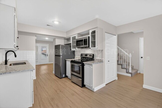 Building Photo - 90 Sutters Mill Rd